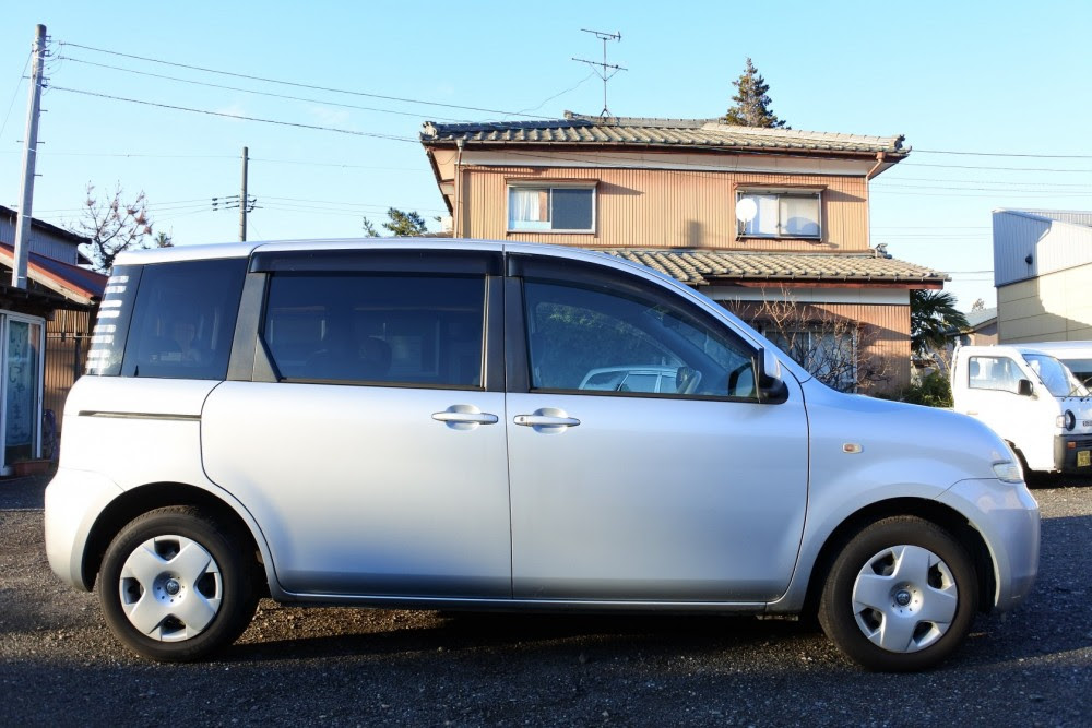 スライドドアの中古車 トヨタ シエンタ 展示販売 中古車おさがし専門店 新潟県阿賀野店 クルマのハンシン