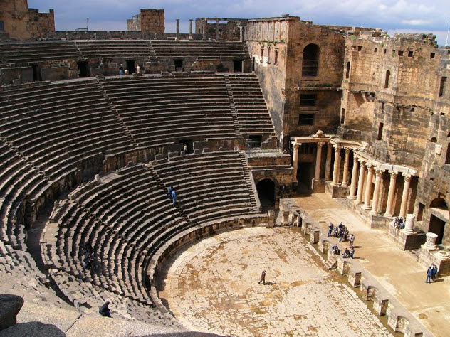 P1210311-Bosra-Romantheater