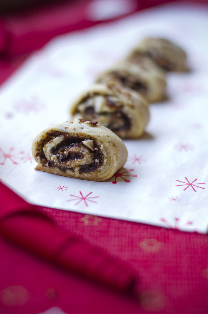 Mandlite ja sarapuupähklitega rugelach-küpsised