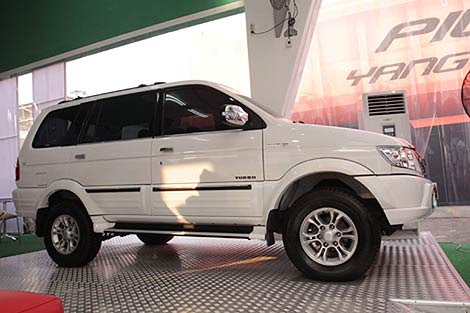 Isuzu Panther Grand Touring 2019 MobilBekas com Isuzu Panther Grand Touring 2019 MobilBekas com