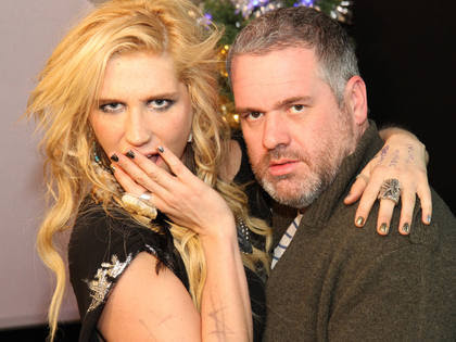 So much so, Ke$ha would like to tattoo Chris, with her new tattoo gun.