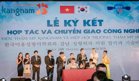 cắt mắt 2 mí Kangnam11