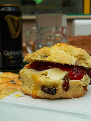 Scone et Guinness.jpg
