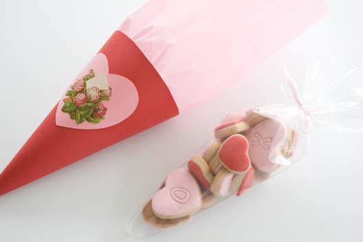 How to make a paper cone picture 9