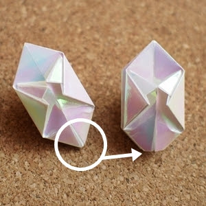 ひな祭りの折り紙 立体 簡単リアル風 ぼんぼりの作り方 知恵の小袋
