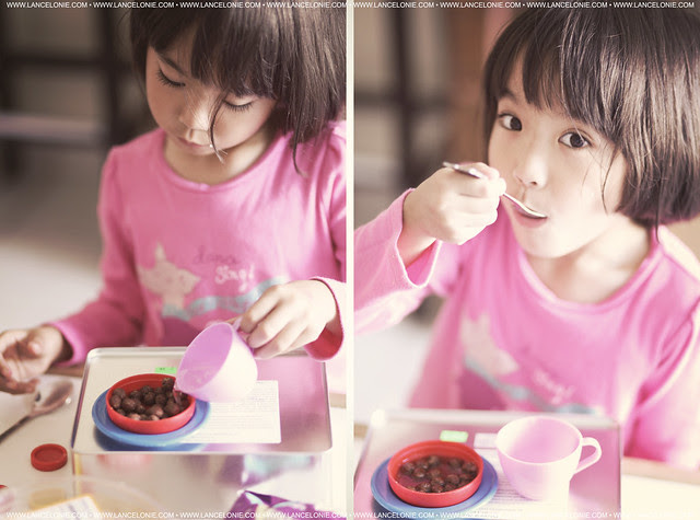 060312 Pia & HK0001
