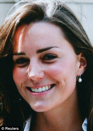 kate middleton st andrews fashion show. Kate Middleton is seen on her
