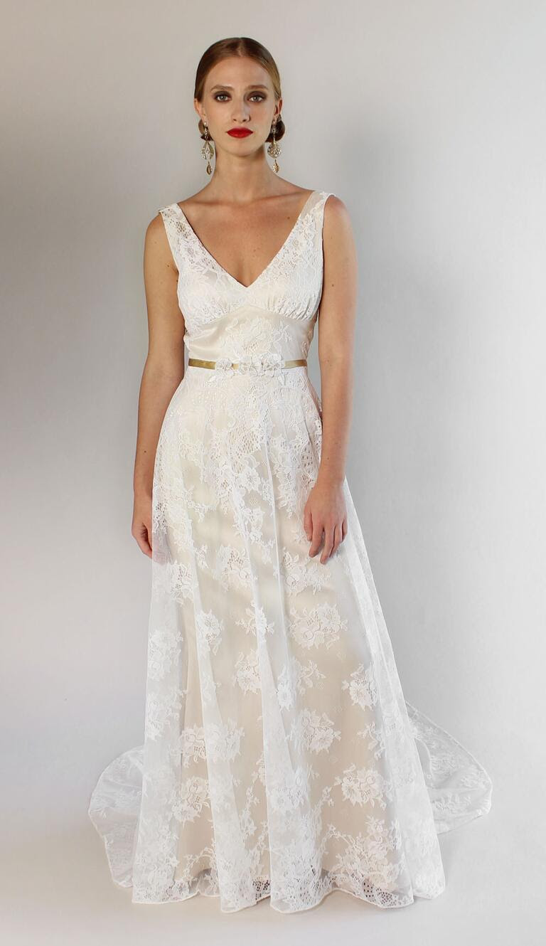نتيجة بحث الصور عن ‪lace flowers wedding dresses spring 2017‬‏