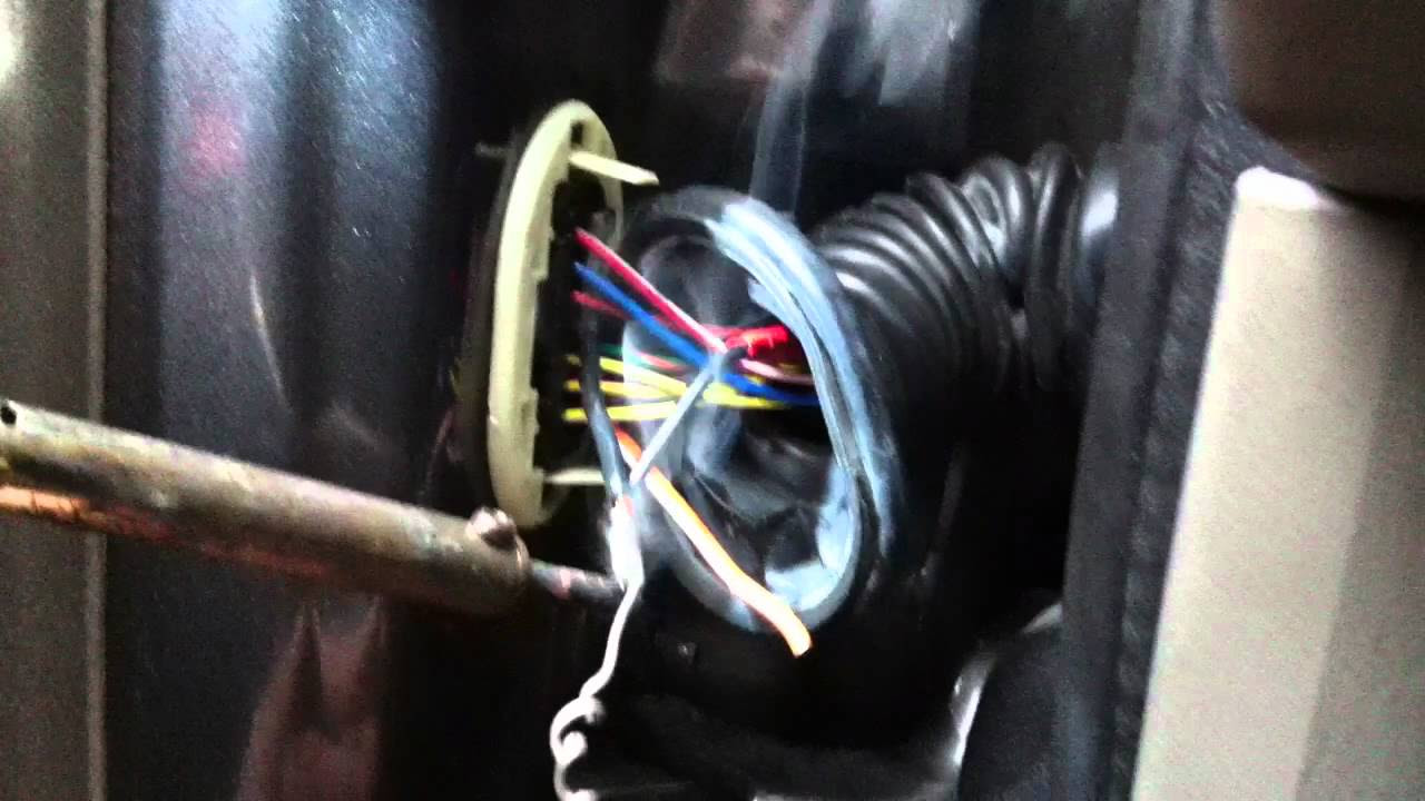 Jeep 2004 interior light/windows door jam wiring problem