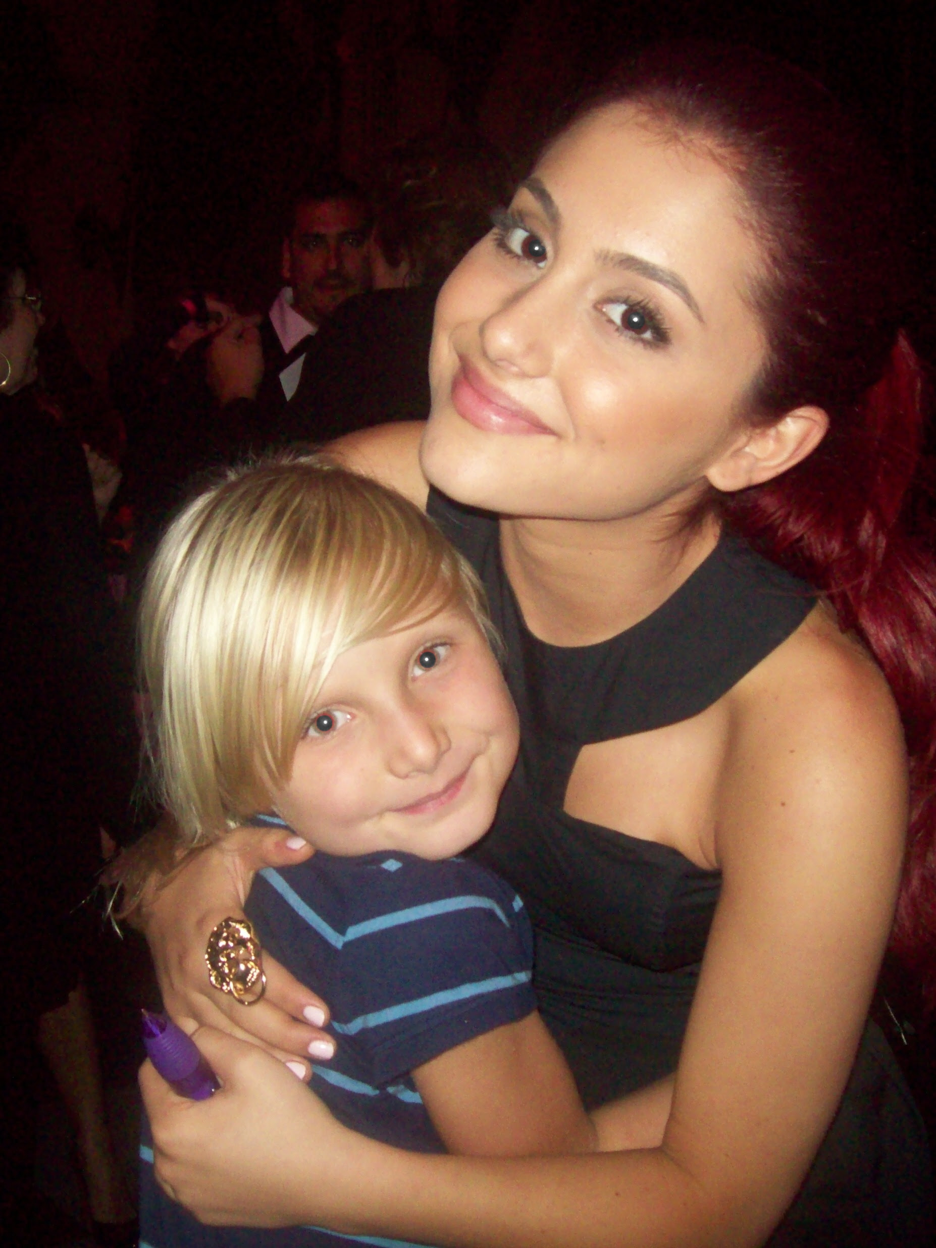 Ariana Grande and Joey King