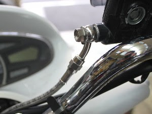 ｐｃｘブレーキホース交換 ファンホイールズ コバ長ブログ