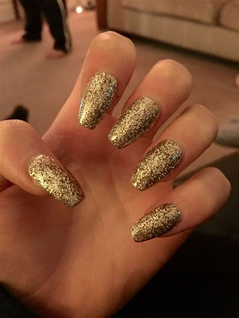Nail Ideas With Gold