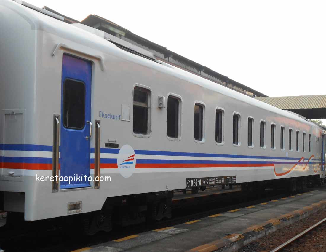 New Livery Kereta Eksekutif - Kereta Api Kita