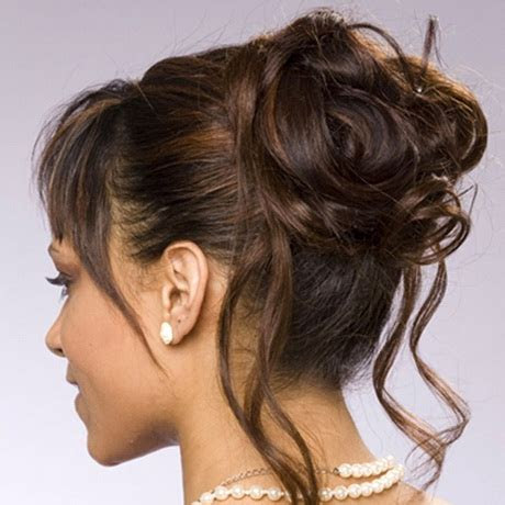 coiffure cheveux mi long chignon