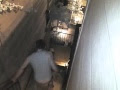 Hombre Lanza Mapache