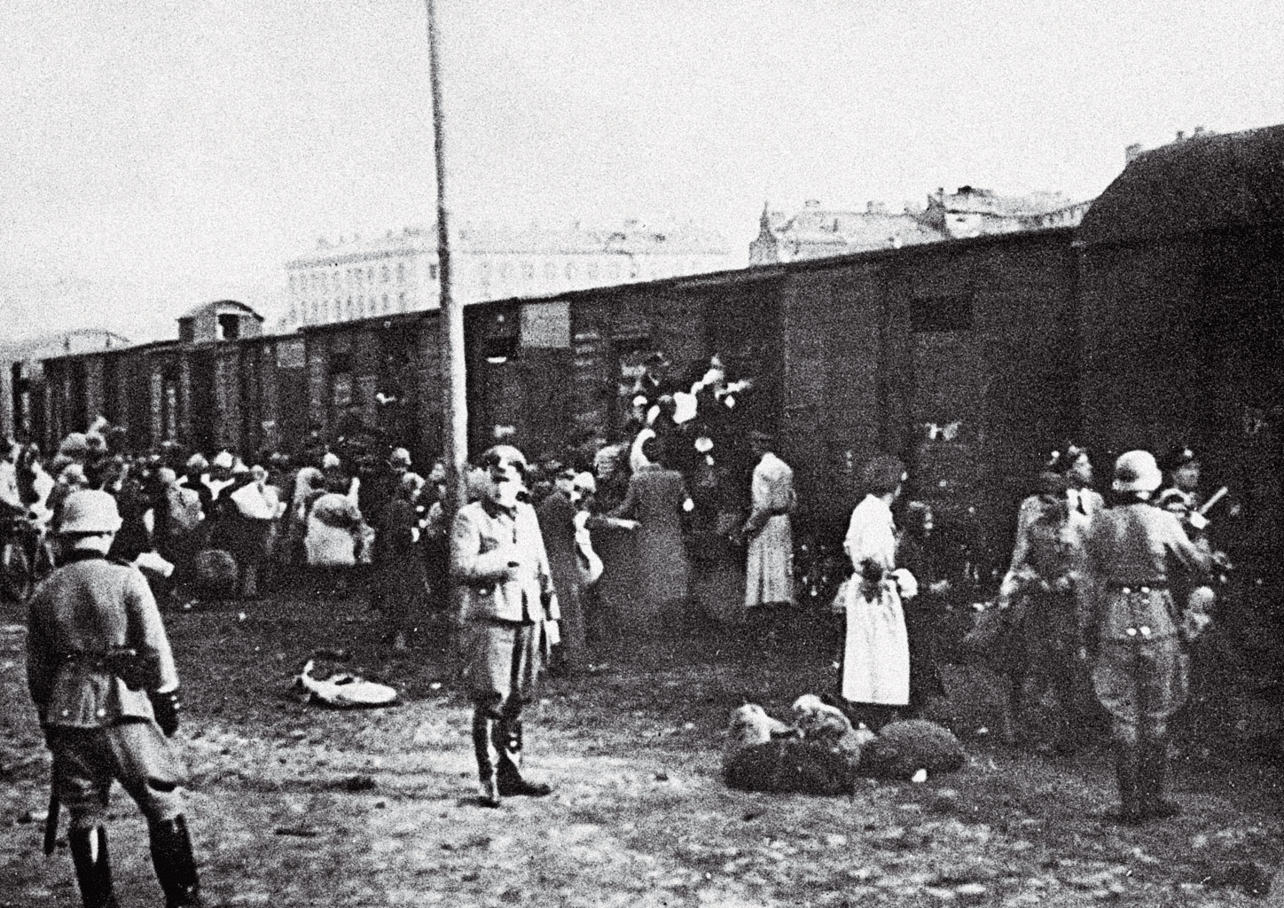 File:Umschlagplatz loading.jpg