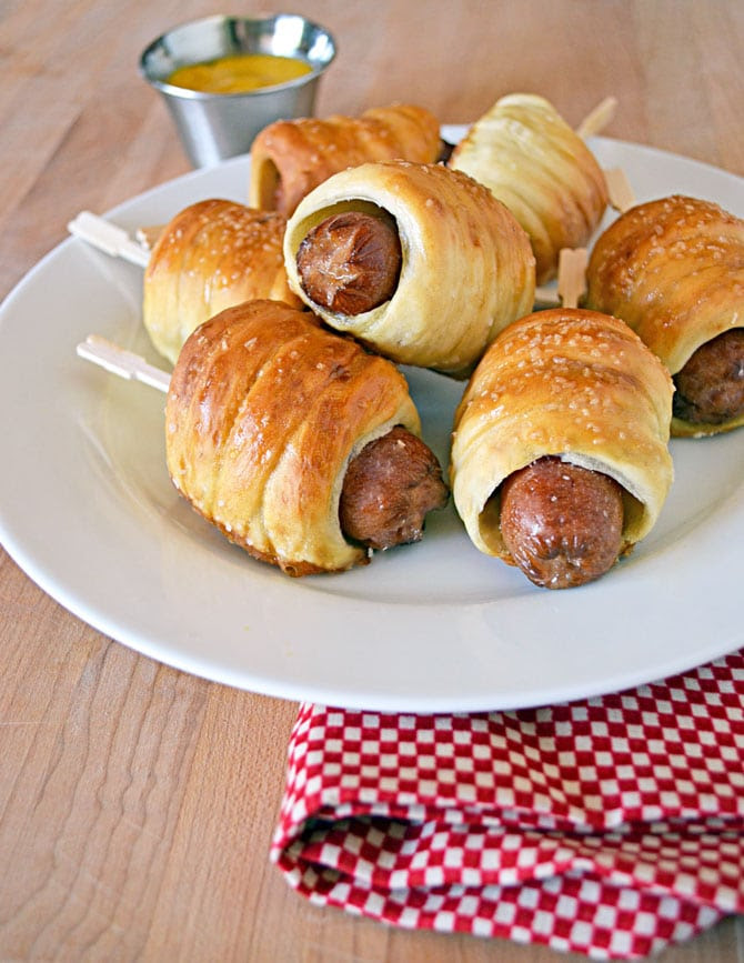 Mini Pretzel Dogs - Host The Toast
