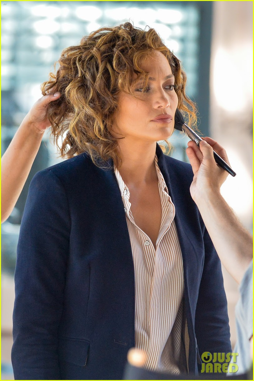 jennifer lopez hairstyles in shades of blue