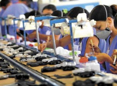 Azaléia fecha dez unidades na região de Itapetinga e quatro mil empregados são demitidos