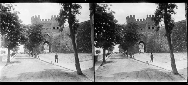 Puerta del Sol en junio de 1927. Fotografía de Albert Oliveras i Folch. © Arxiu Fotogràfic de Catalunya. Centre Excursionista de Catalunya