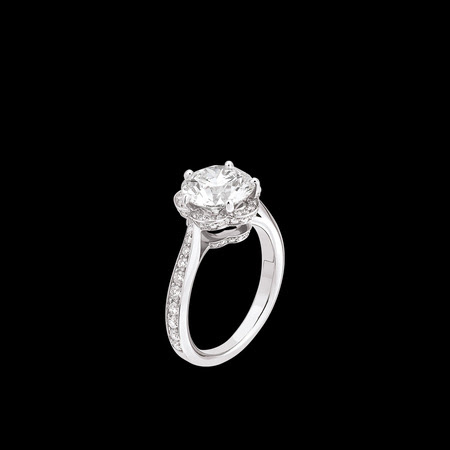 シャネルの婚約指輪について知っておきたいこと