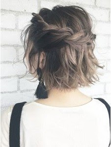 小学校の卒業式の髪型 ショートヘアの小学生におすすめのヘアアレンジ