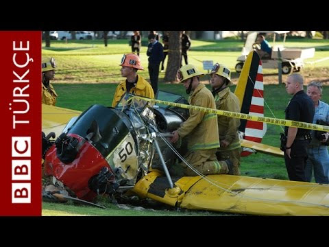 Ünlü Amerikalı sinema oyuncusu Harrison Ford Los Angeles'te ufak bir uçakla yaptığı kazada yaralandı.