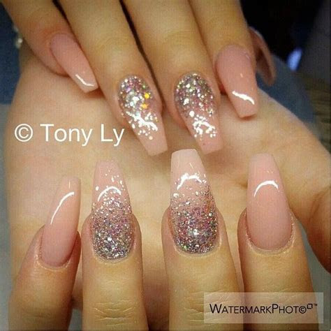 Can You Change Acrylic Nail Color