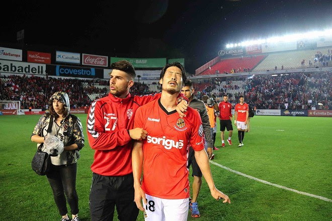 スペインで奮闘する鈴木大輔が 高校の先輩 本田圭佑から受けた助言 ヨーロッパでまず成功しろ 独占インタビュー前編 サッカーダイジェストweb