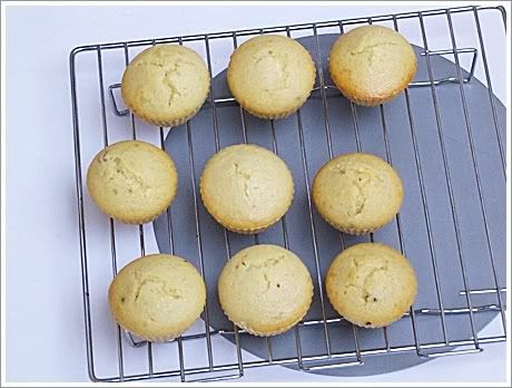 Eggless Mava Cake,Eggless Mawa Cakes,Eggless cardamon cake,Cardamon cake