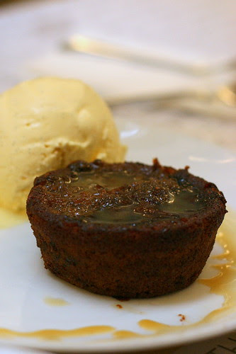 Sticky Date Toffee Pudding with Vanilla Bean Ice Cream (S$12)