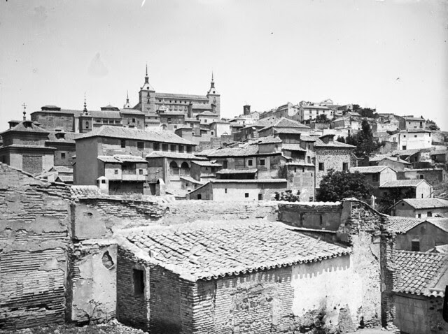 Caserío de Toledo en los años 20. Fotografía de Otto Wünderlich. © Fototeca del Patrimonio Histórico