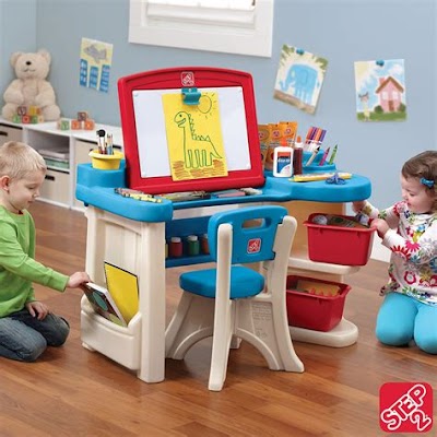 Step 2 Master Art Desk: The Perfect Desk For Your Little Artist