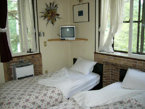 蓼科の美味しい食事とお花がいっぱいのペンション おやまのえんどう