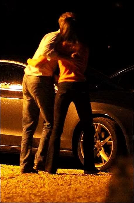 prince william and kate kissing. William amp; Kate Kissing