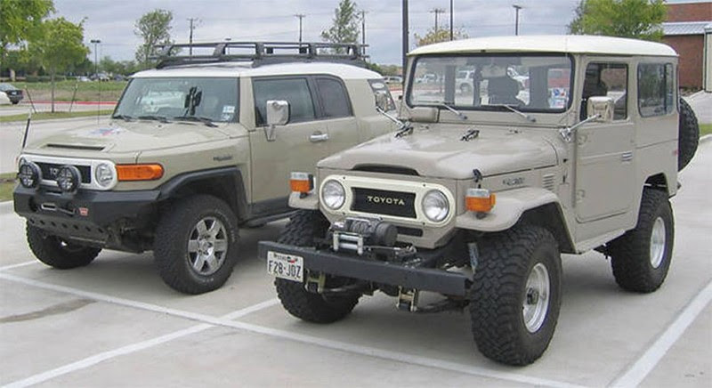 سيارات قديمة وحديثة