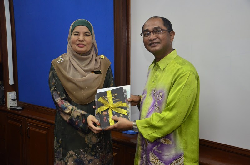 Mesyuarat JMM Bersama Jabatan Warisan Negara di Jabatan Muzium 