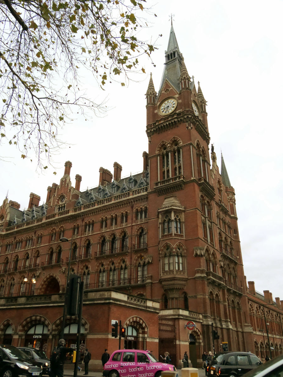 People Lived In The Clock Tower Of The Station In London And We Could Stay With Us Because We Were Able To Borrow The Room Gigazine