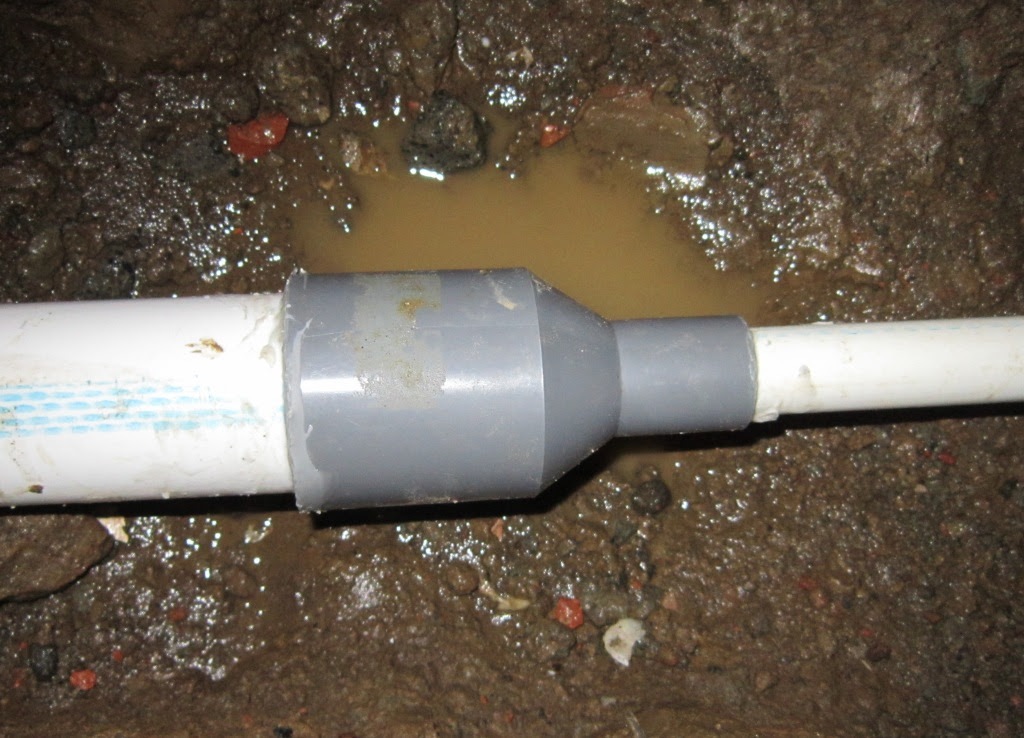 Gunakan Pipa Paralon Besar Mandi dan Cuci Motorpun jadi Gunakan Pipa Paralon Besar Mandi dan Cuci Motorpun jadi