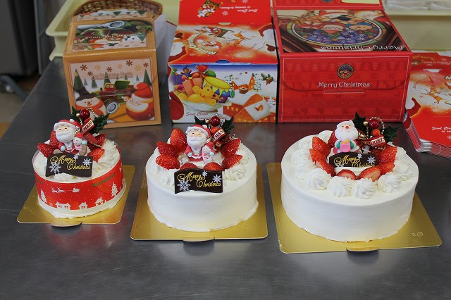 ケーキ5号って何人前 号 でわかる大きさと人数の目安 Weboo ウィーブー 暮らしをつくる