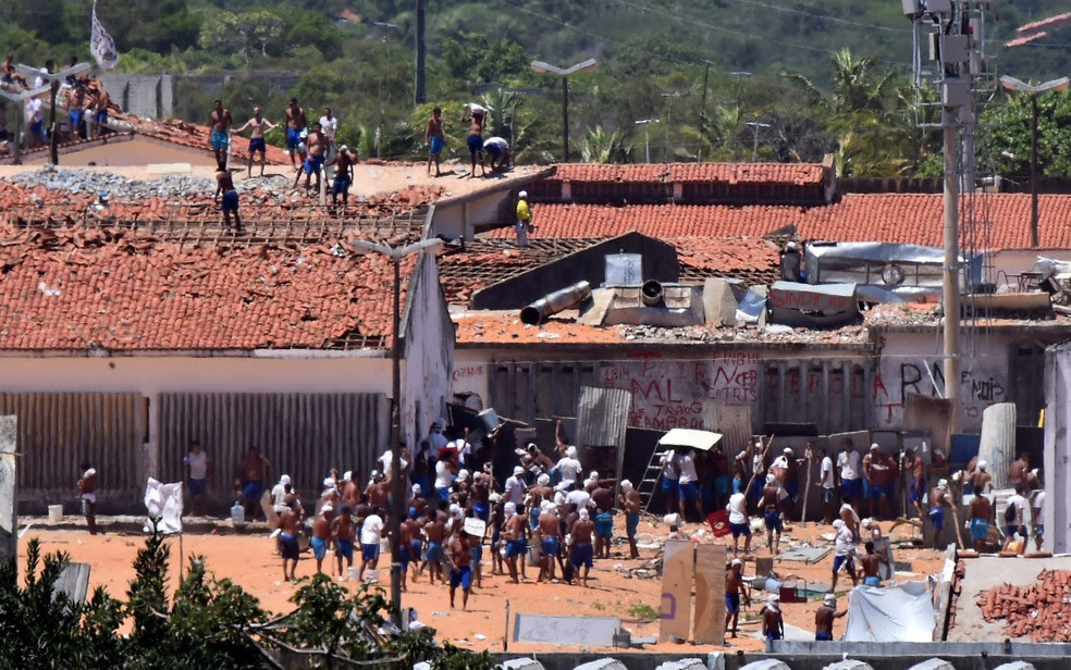 Massacre de presos foi comandado por membros de uma facção criminosa (Foto: Josemar Gonçalves/Reuters)