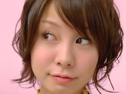 アヒル口 の次は カッパ口 がブーム 若い女性の間で唇を隠して口元をv字にする カッパ口 が流行の兆しを見せている Netgeek