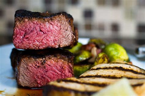 Read full profile sure, grilling just about any steak properly will make it delicious, but there is. Garstufe "Medium rare" beim Fleisch und Steaks - Grillen.io