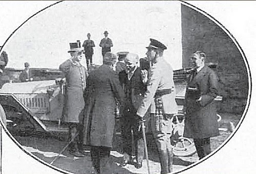 Recibimiento del alcalde de Toledo a Alfonso XIII y Raymond Poincare en Toledo (Puente y Puerta de Alcántara) en 1913