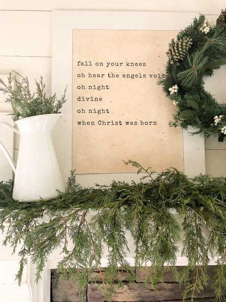 How To Style A Farmhouse Christmas Mantel 