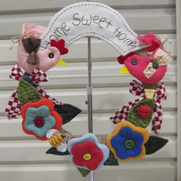 Pin Tissue Hias Kain Flanel Hello Kitty Souvenir Pin Tissue Hias Kain Flanel Hello Kitty Souvenir