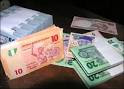 Nigeria naira closes at record low, despite intervention