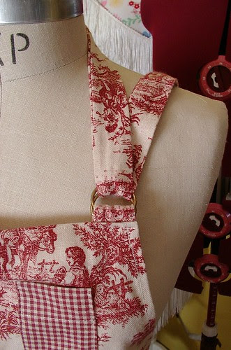 pocket and strap detail