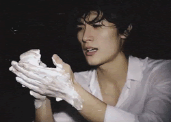  photo tumblr_mkdzvg5JXZ1rpf3pso1_250_zpsd5fa8b18.gif