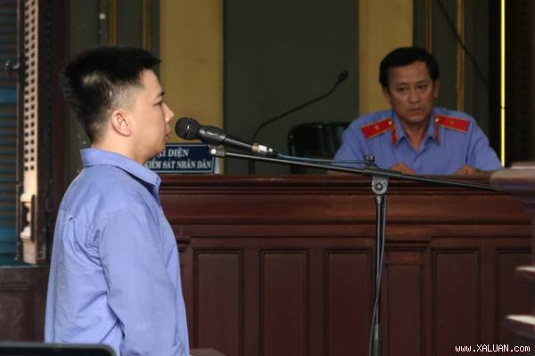 Bị cáo Hùng tại tòa.